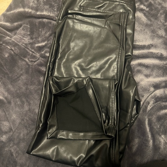 Abercrombie split hem 90s straight leg vegan leather pants - Picture 7 of 9